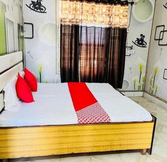 트리플 클래식 룸, Oyo 93433 Gill  & Restaurant