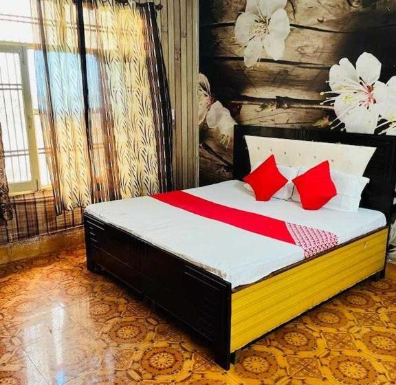 트리플 클래식 룸, Oyo 93433 Gill  & Restaurant