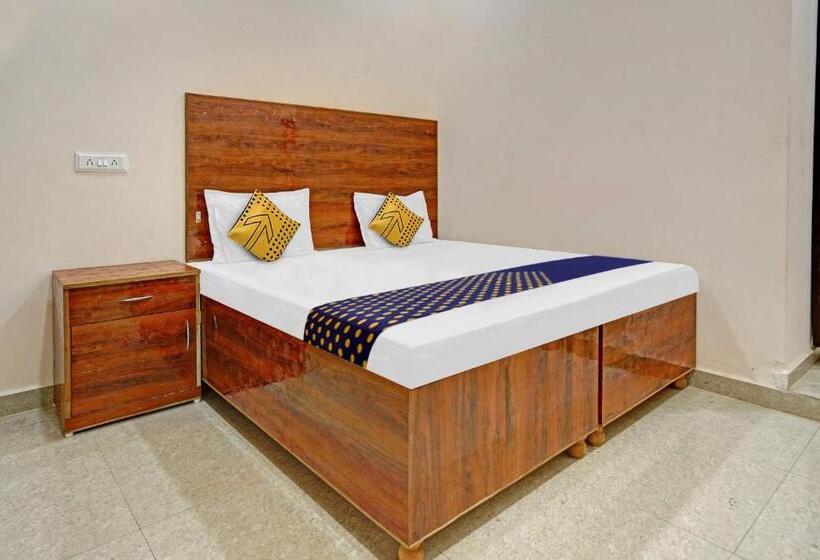 غرفة كلاسيكية ثلاثية, Spot On  Evening Star Inn