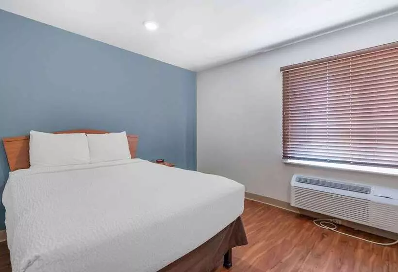 スタンダードスタジオ, Extended Stay America Select Suites Laredo