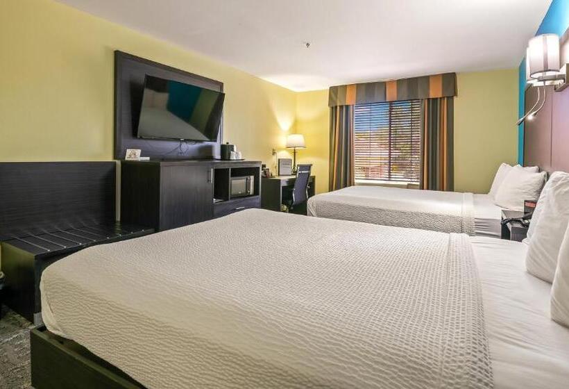 Номер Стандарт Кровать Квин Адаптированный для Инвалидов, Magnuson Hotel Wildwood Inn Crawfordville