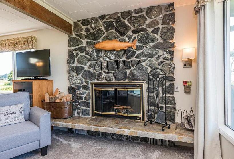 Büyük Çift Kişilik Yataklı Süit, Juan De Fuca Cottages