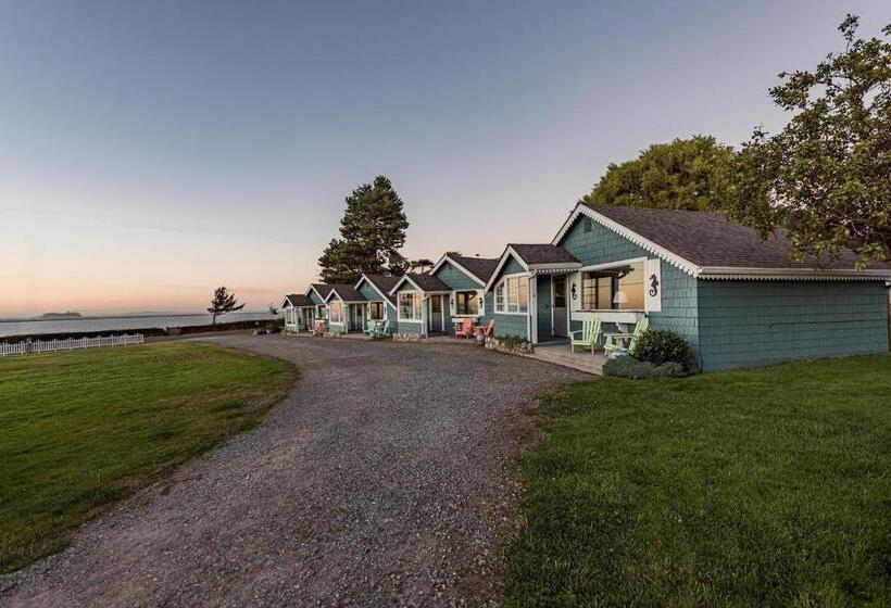 디럭스 방갈로, Juan De Fuca Cottages
