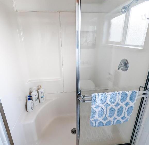 Büyük Çift Kişilik Yataklı Standart Oda, Juan De Fuca Cottages