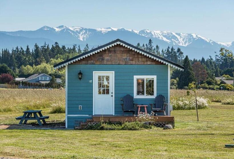 디럭스 방갈로, Juan De Fuca Cottages