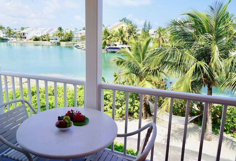 سوئیت دلوکس 3 خوابه, Sandyport Beach Resort