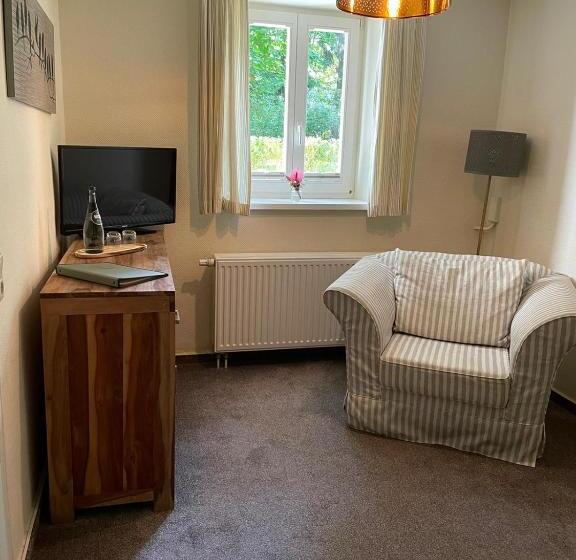 家庭套房, Jagdschlösschen Schwartow