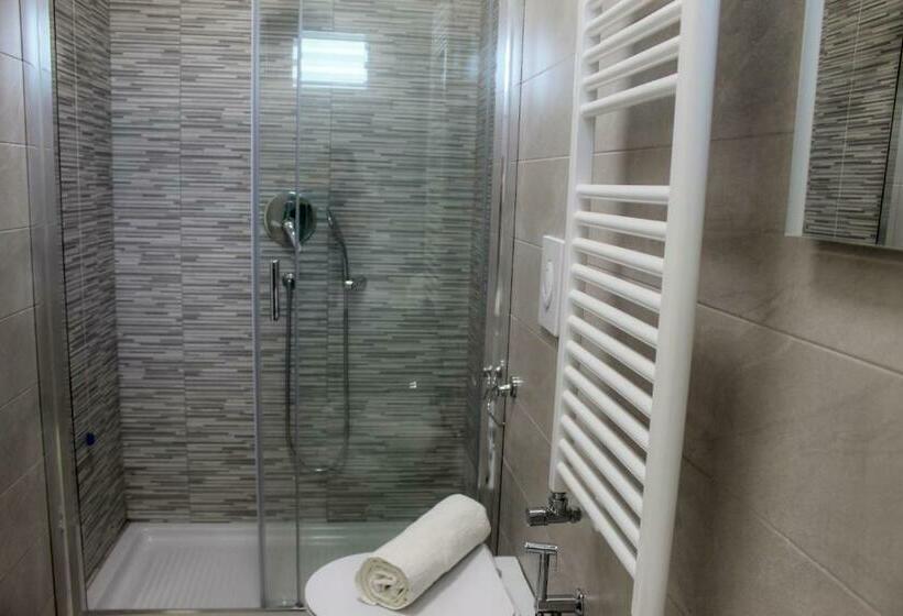 חדר סטנדרט, Time B&b