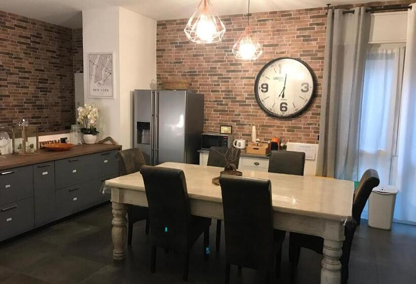 スタンダードルーム, Mc Flys Malpensa Airport