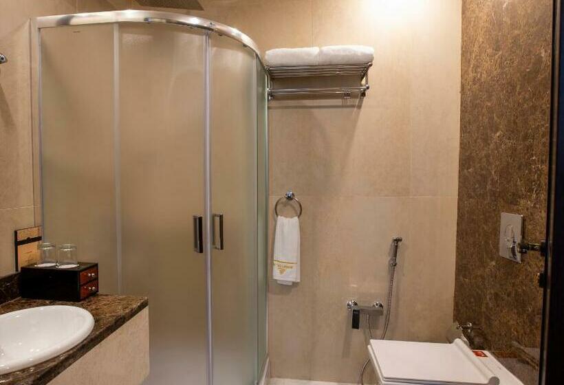 Полулюкс, فندق امان أبها