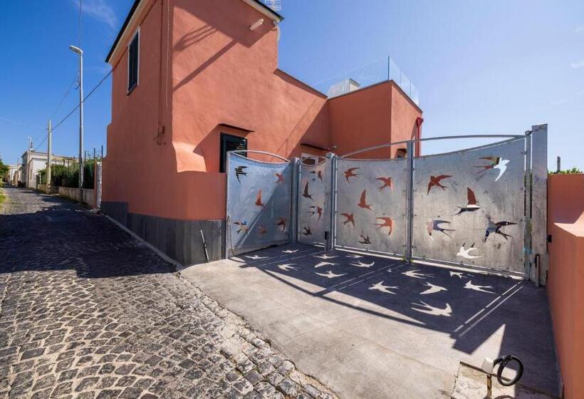 اتاق سه نفره سوپریور با چشمانداز دریا, Le Rondinelle Rooms