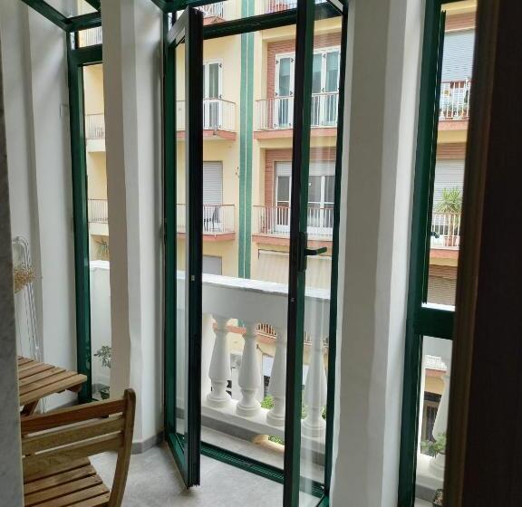اتاق لوکس با بالکن, Maga Mirò   Guest House