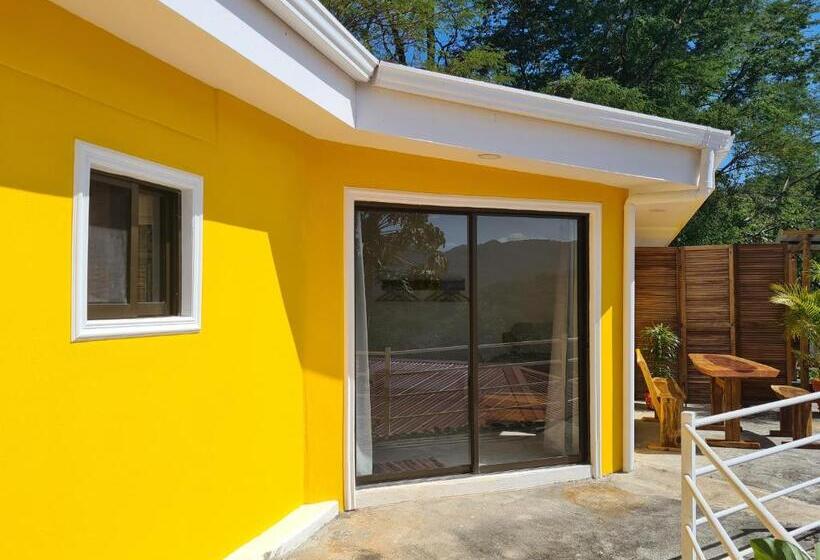 غرفة قياسية ثلاثية, La Casa Del Conde