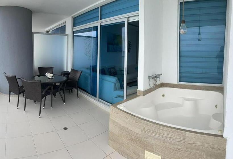 شقة غرفتين, Grand Diamond Beach Lujoso Departamento Frente Al Mar