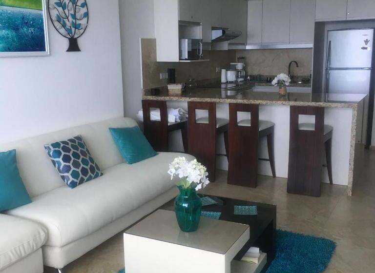 شقة غرفتين, Grand Diamond Beach Lujoso Departamento Frente Al Mar