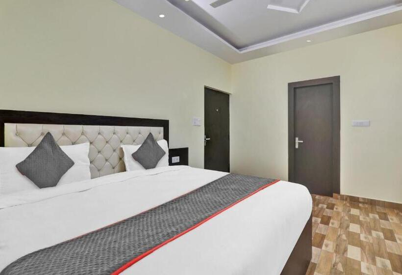 Standard Room, Collection O Hotel Starfield