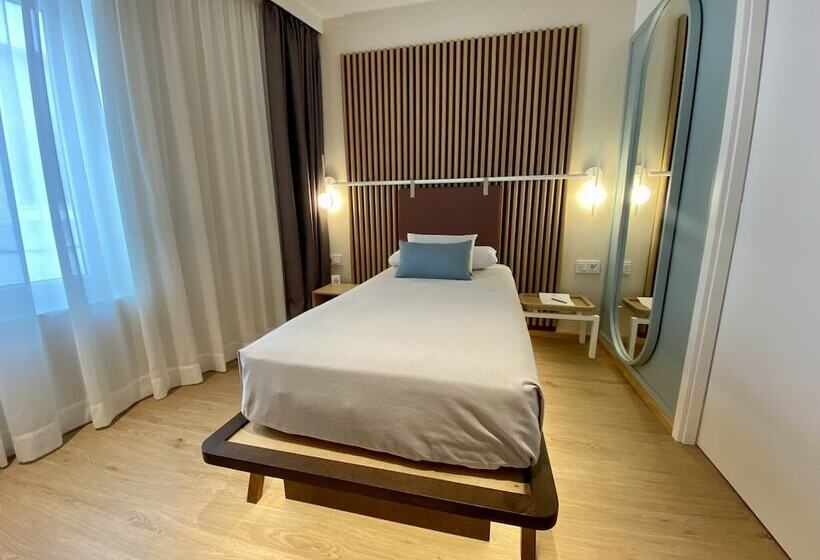 Номер Стандарт Индивидуальный, Leonor Conil