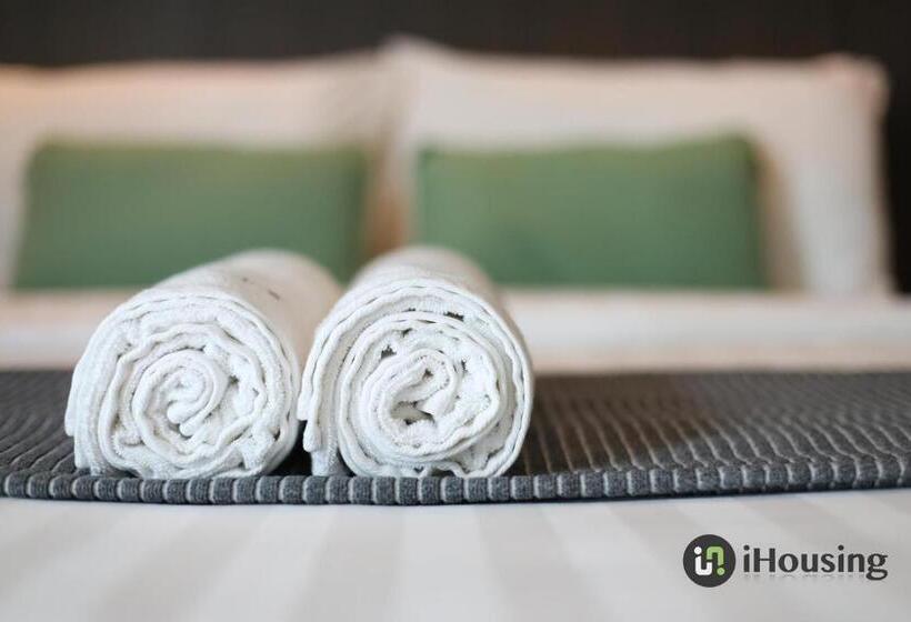 Quarto Familiar, Trevor Hotel By I Housing