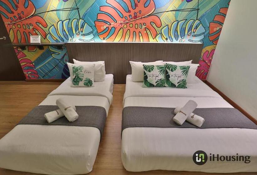 Quarto Quádruplo Standart Casa de Banho Partilhada, Trevor Hotel By I Housing