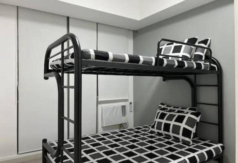 침실 2개 아파트, Sleek, Relaxing And Fabulous Home @ Azure