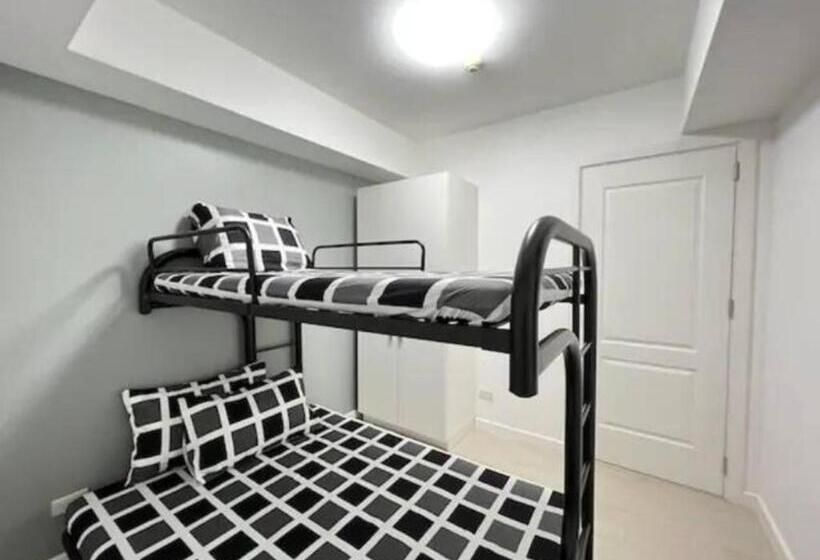 침실 2개 아파트, Sleek, Relaxing And Fabulous Home @ Azure