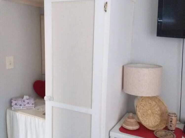 Номер Стандарт, A1 Kynaston Self Catering Or Bed And Breakfast