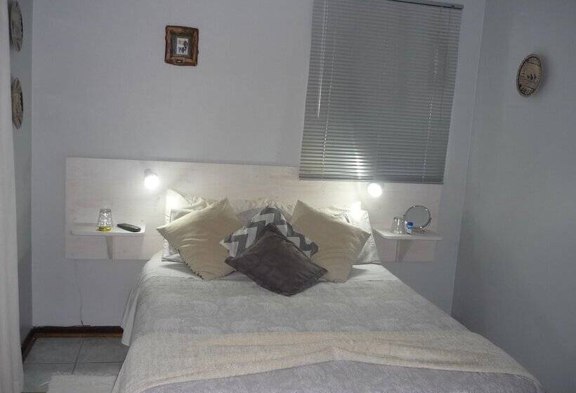 Номер Стандарт, A1 Kynaston Self Catering Or Bed And Breakfast