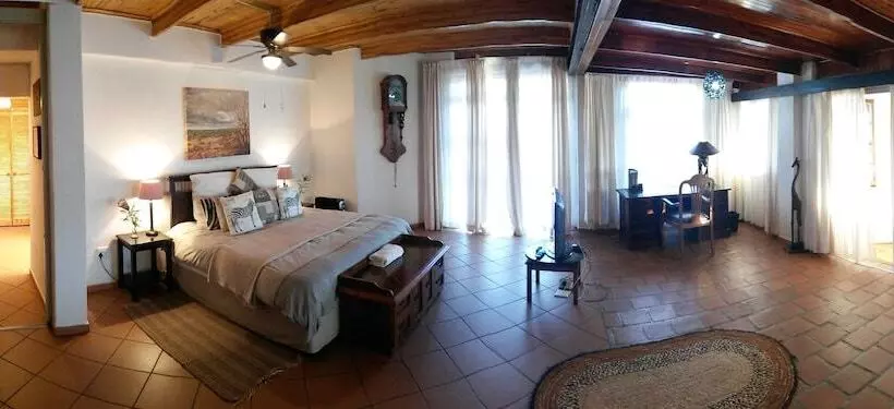 Executive-studio, Acra Retreat, Mountain View Lodge