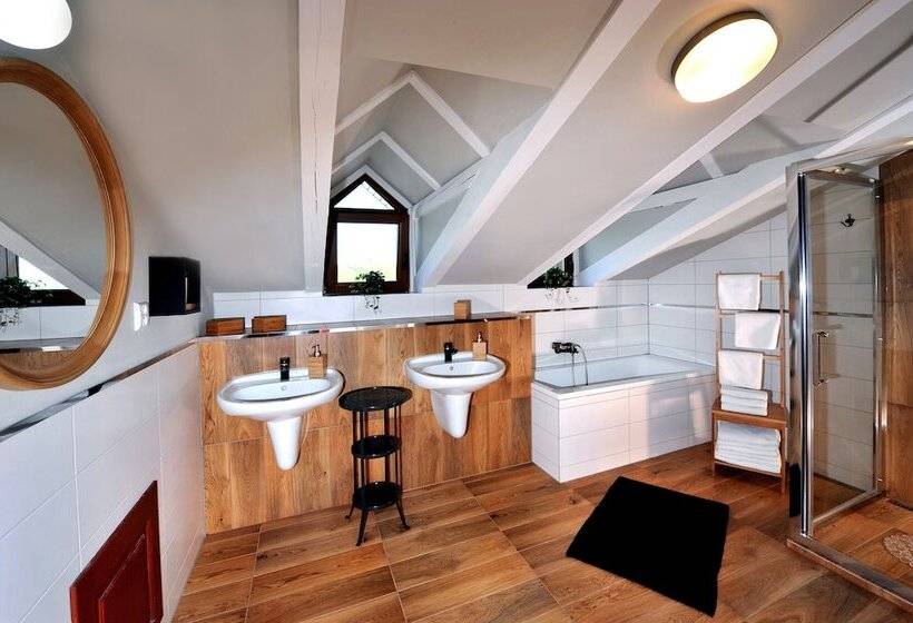 带4个卧室的公寓, Aplend Vila Beatrice