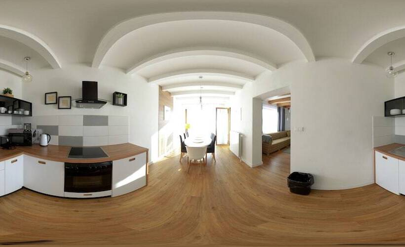 带4个卧室的公寓, Aplend Vila Beatrice