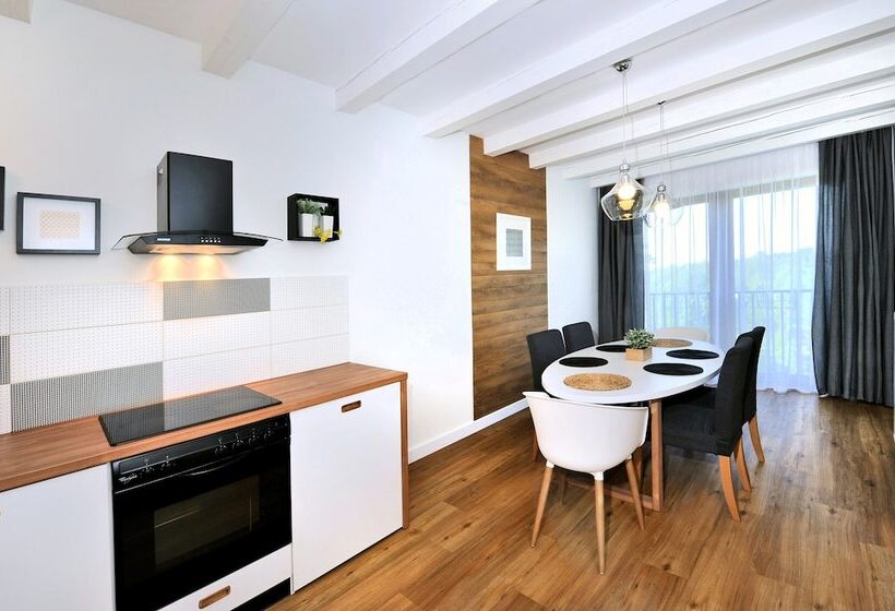 带4个卧室的公寓, Aplend Vila Beatrice