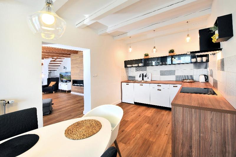 带4个卧室的公寓, Aplend Vila Beatrice