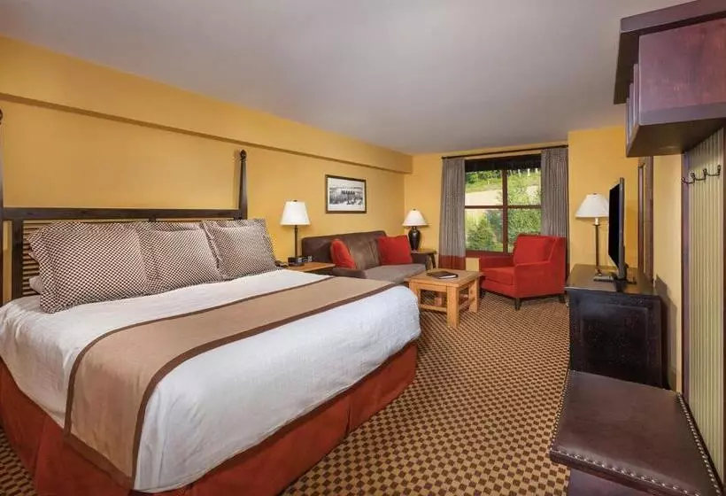 キングサイズベッドのデラックスルーム, Bear Creek Mountain Resort