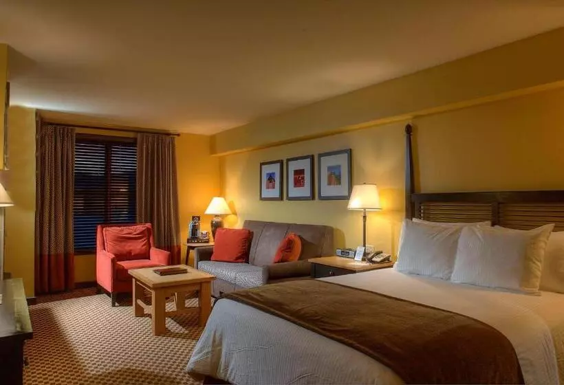 キングサイズベッドのデラックスルーム, Bear Creek Mountain Resort