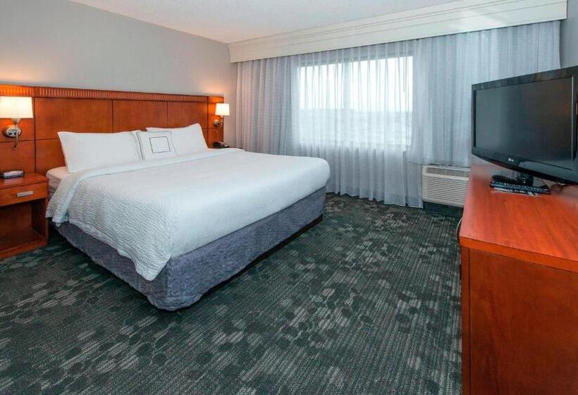 带大床的套房, Courtyard By Marriott Montgomery Prattville
