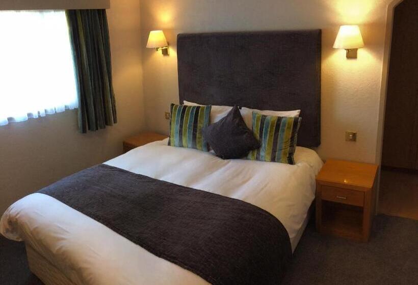 חדר סופריור, Falcon