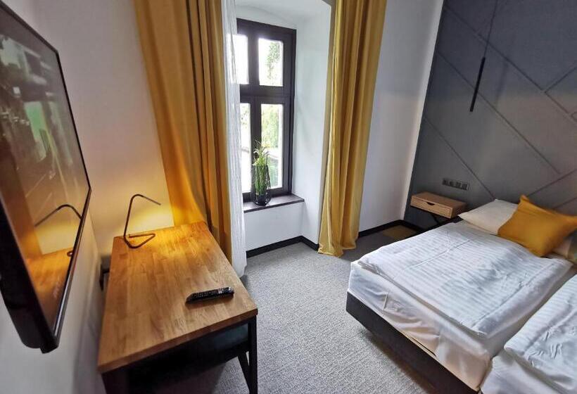 Номер Стандарт, Gabriella