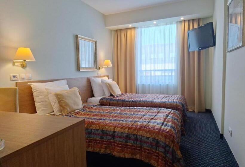 اتاق استاندارد, Monogram Park