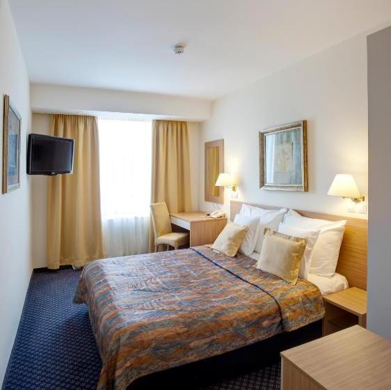 اتاق استاندارد, Monogram Park