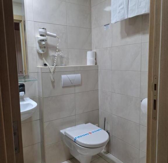 اتاق سوپریور, Monogram Park