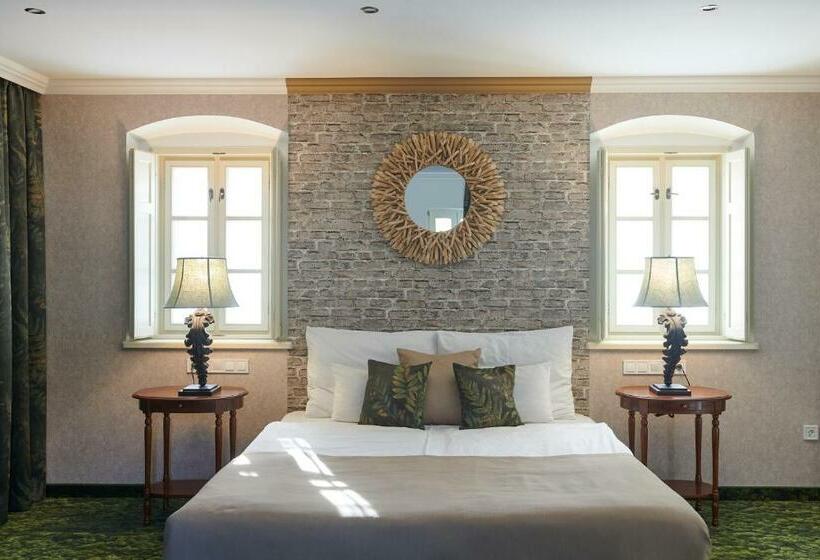 スーペリアールーム, Platan Udvarhaz