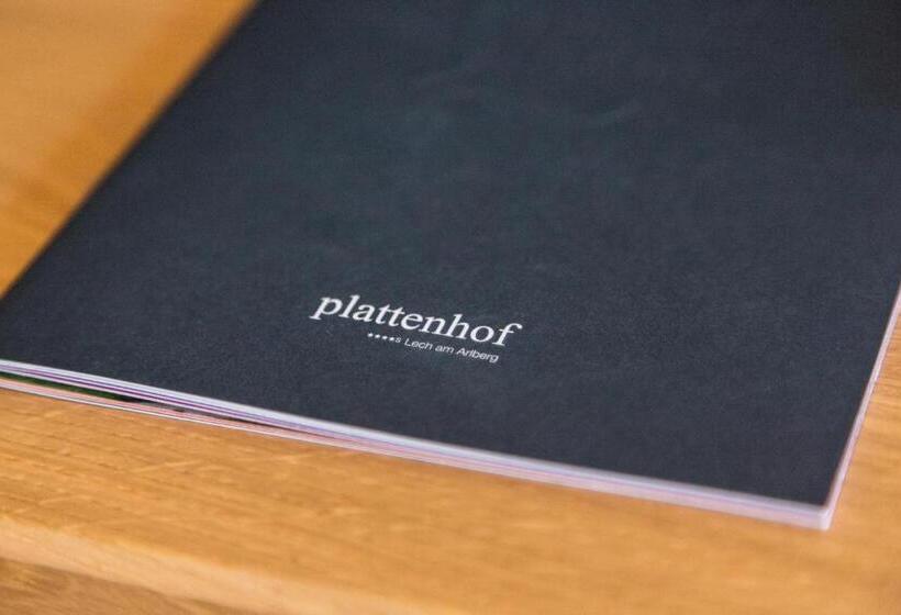 جناح جونيور مزوَّد بشرفة, Plattenhof