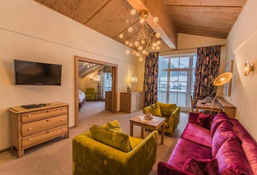 جناح بريميوم, Plattenhof