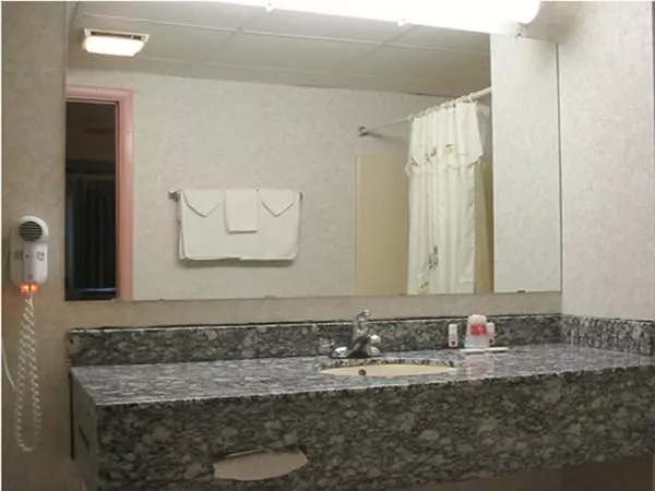 ２ダブルベッドのスタンダードルーム, Red Carpet Inn Williamstown