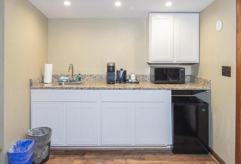 غرفة سوبيريور سرير كينج, Ridgeway Inn