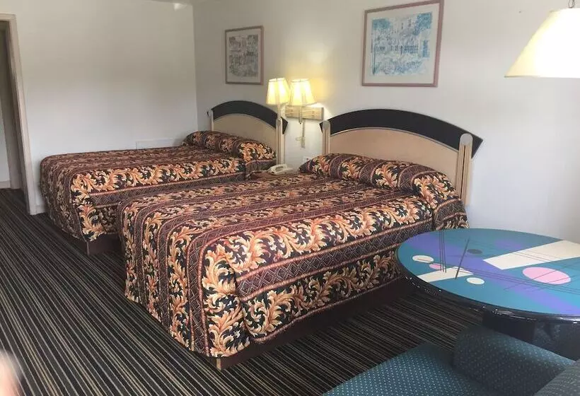 ２ダブルベッドのスタンダードルーム, Scottish Inn And Suites Perry