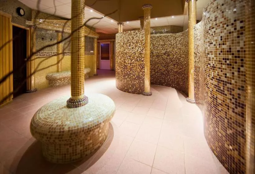 コンフォーとスイートルーム, Wellness & Spa Hotel Kaskady