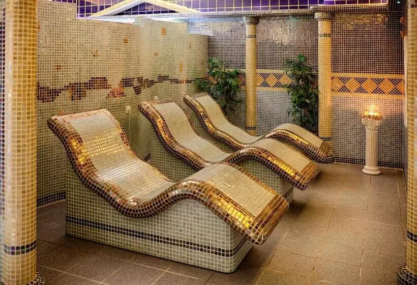 コンフォーとスイートルーム, Wellness & Spa Hotel Kaskady