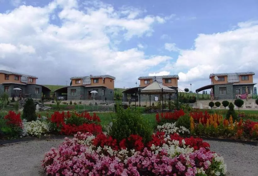 １ベッドルームハウス, Wellness & Spa Hotel Kaskady