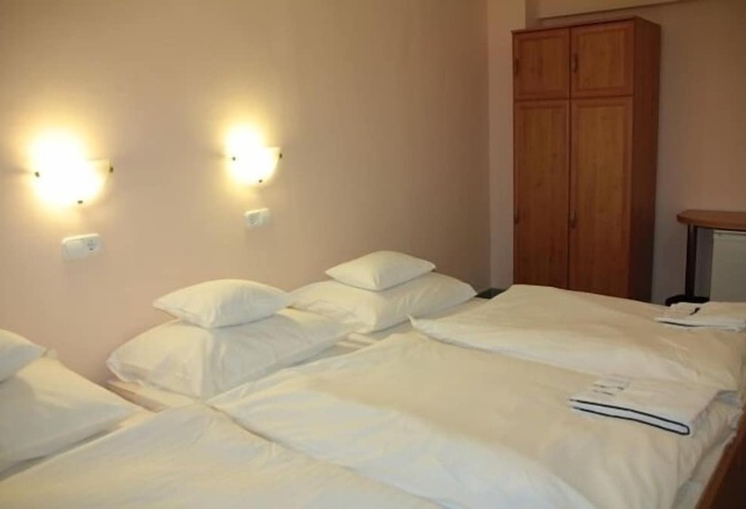 4인용 스탠다드 룸, Tisza Corner